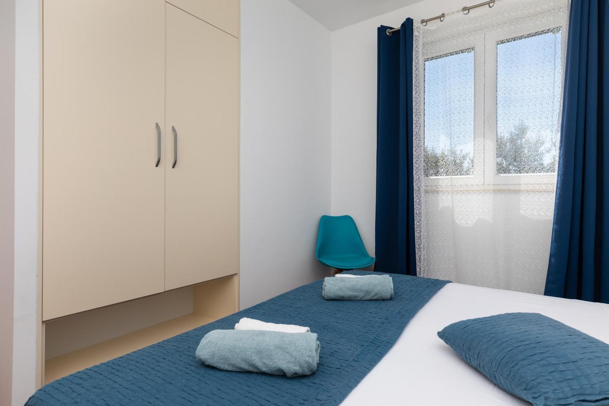 Apartments With A Parking Space Dugi Rat, Omis - 19516 Room photo